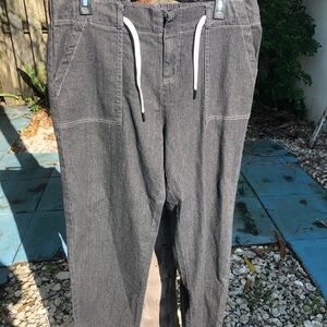Women’s drawstring black jeans never worn excellent shape